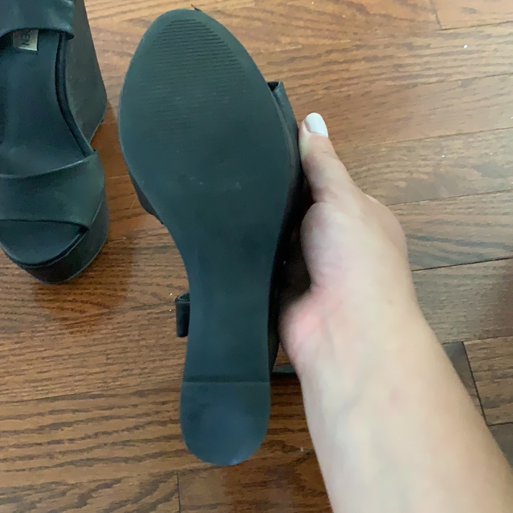 Steve Madden Wedges - Picture 2 of 3